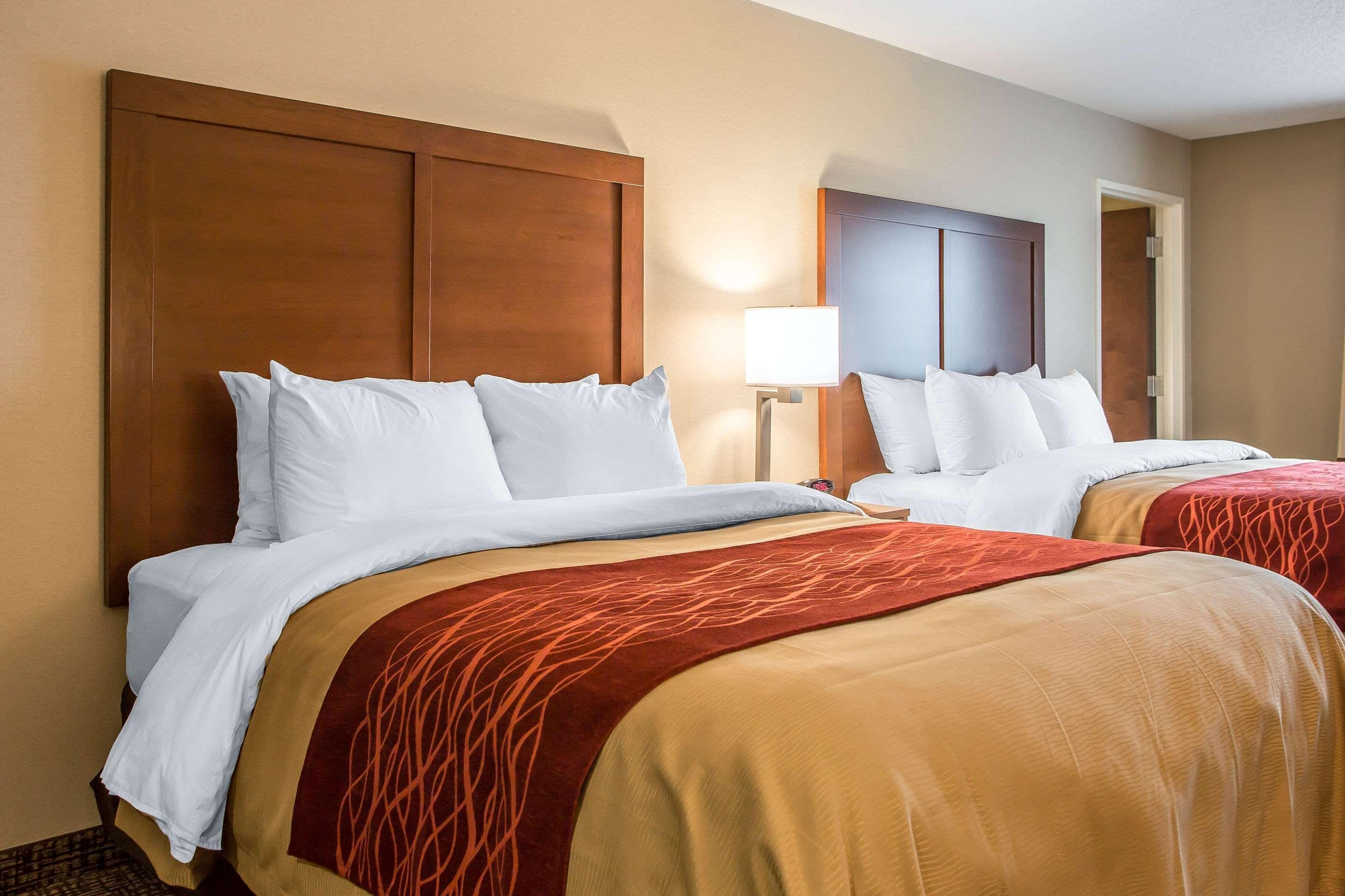 Comfort Inn Pa Turnpike - I-81 Карлайл Екстериор снимка