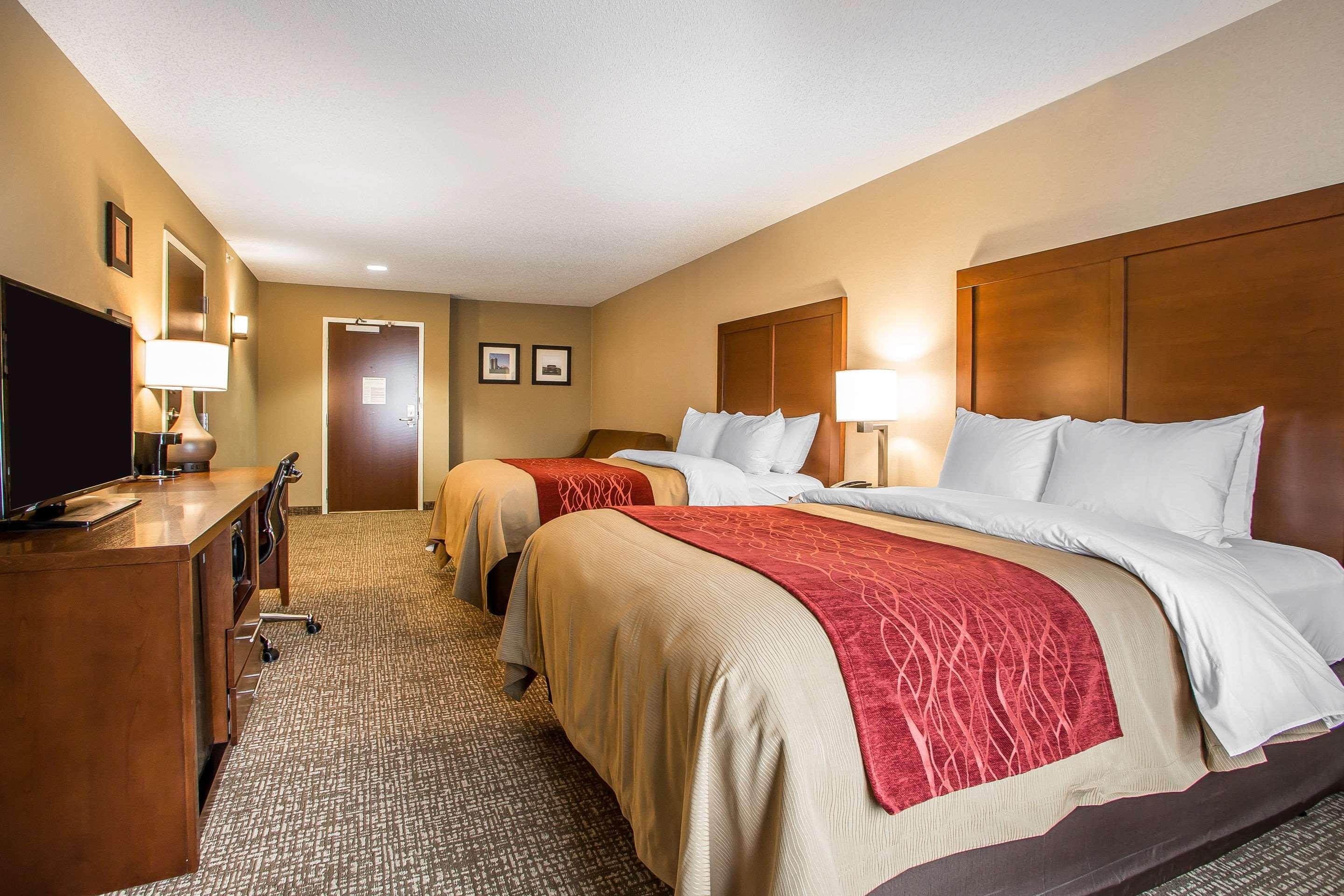 Comfort Inn Pa Turnpike - I-81 Карлайл Екстериор снимка