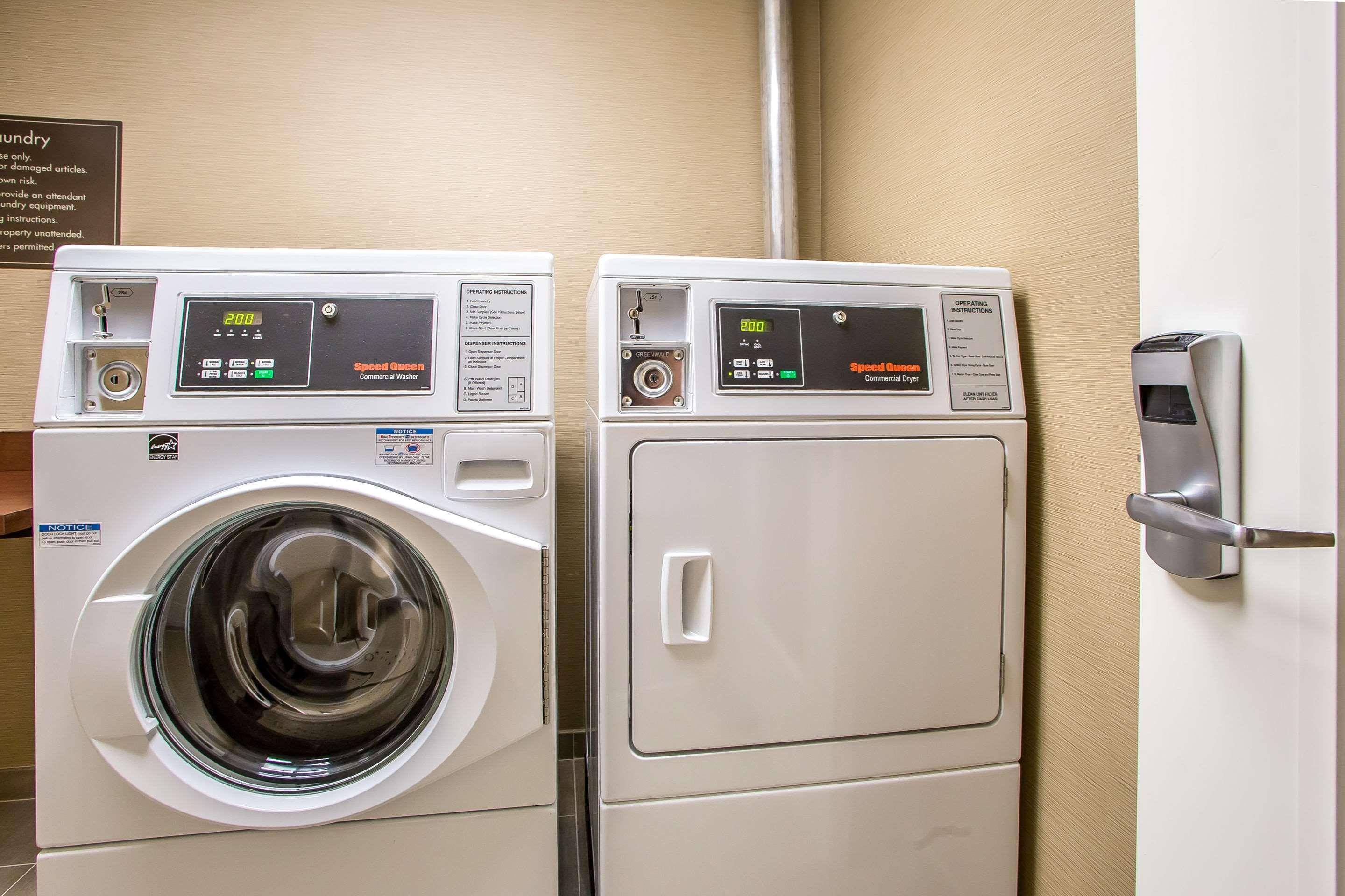 Comfort Inn Pa Turnpike - I-81 Карлайл Екстериор снимка