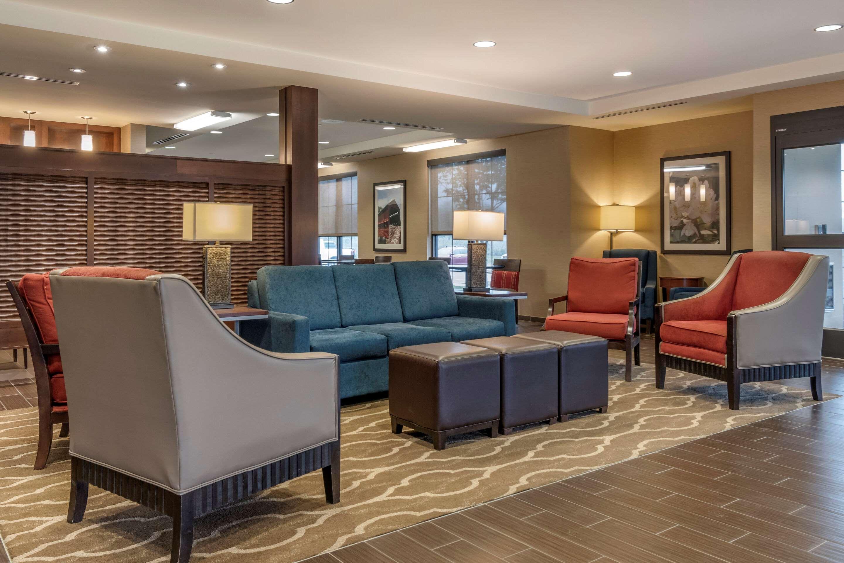 Comfort Inn Pa Turnpike - I-81 Карлайл Екстериор снимка