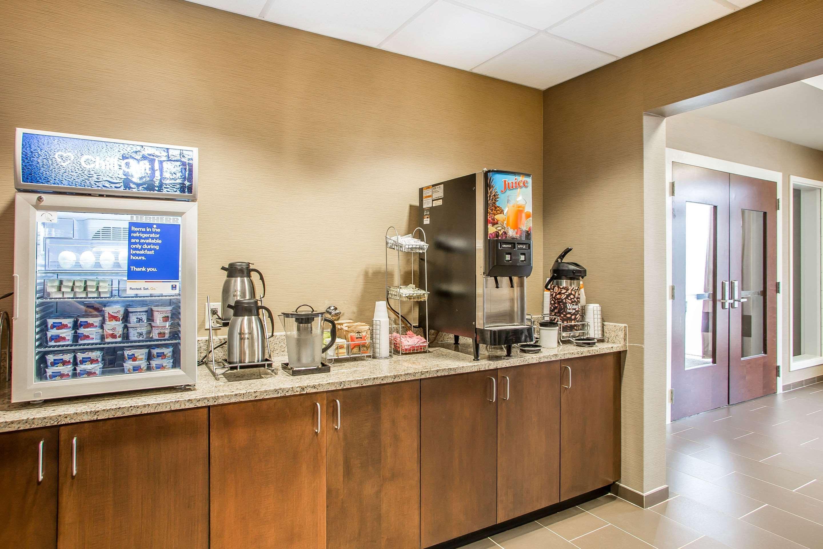 Comfort Inn Pa Turnpike - I-81 Карлайл Екстериор снимка