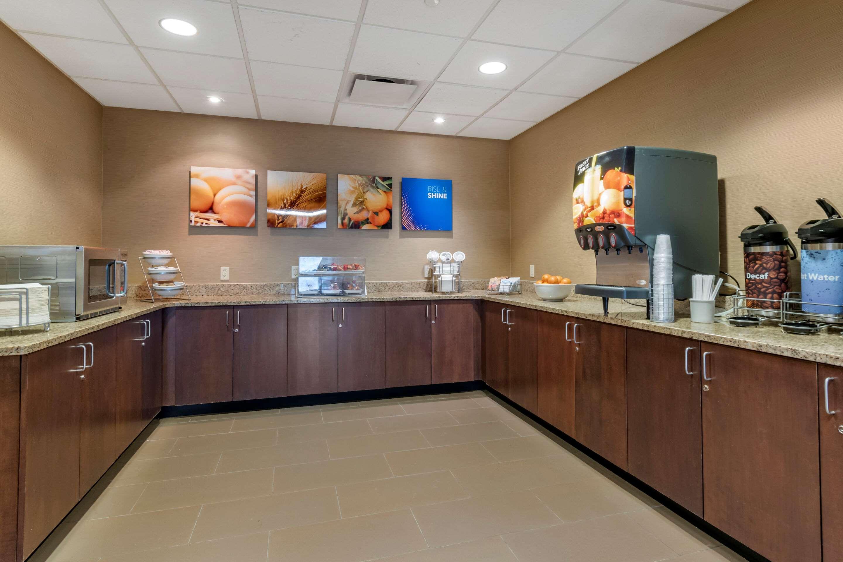 Comfort Inn Pa Turnpike - I-81 Карлайл Екстериор снимка