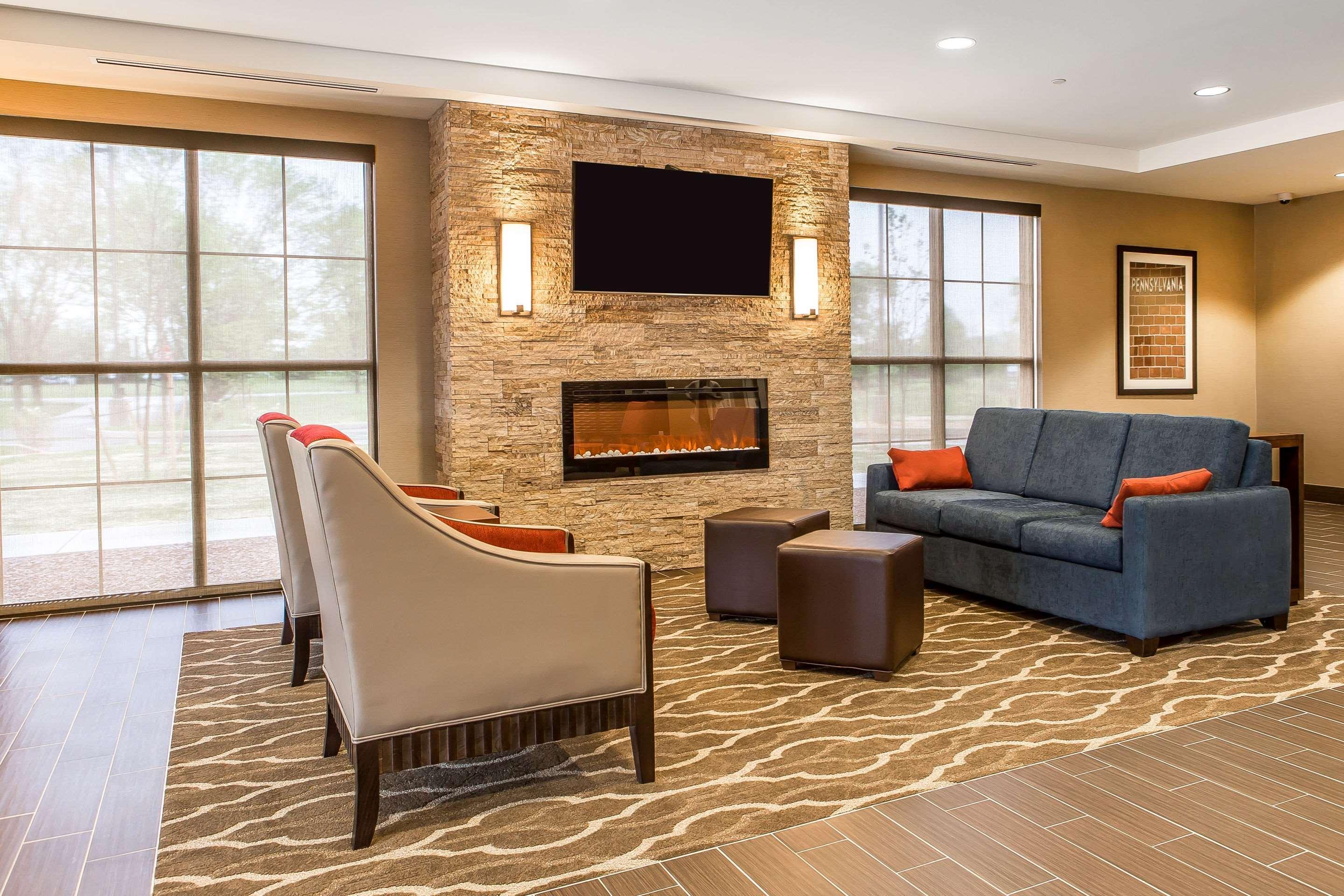 Comfort Inn Pa Turnpike - I-81 Карлайл Екстериор снимка
