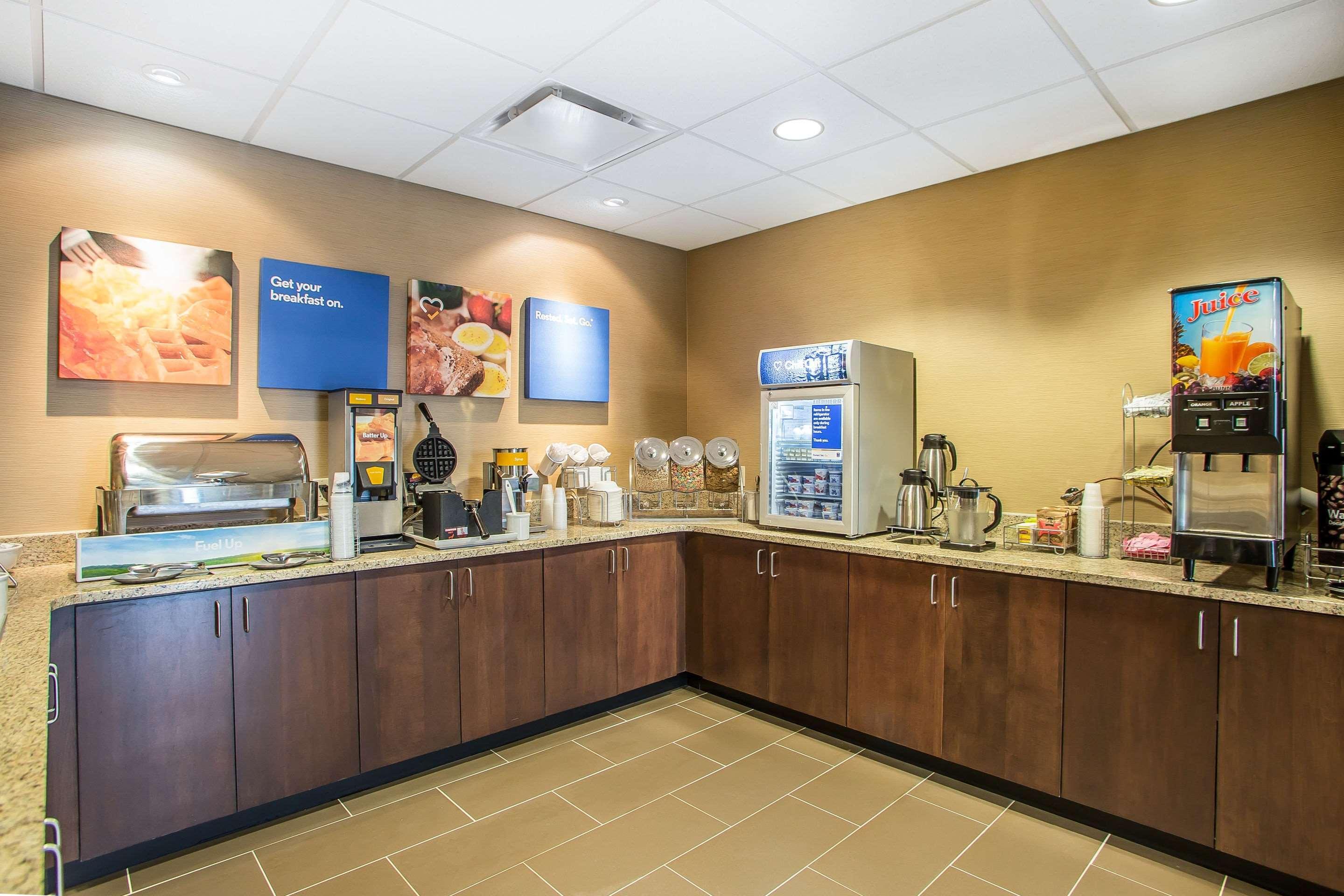Comfort Inn Pa Turnpike - I-81 Карлайл Екстериор снимка