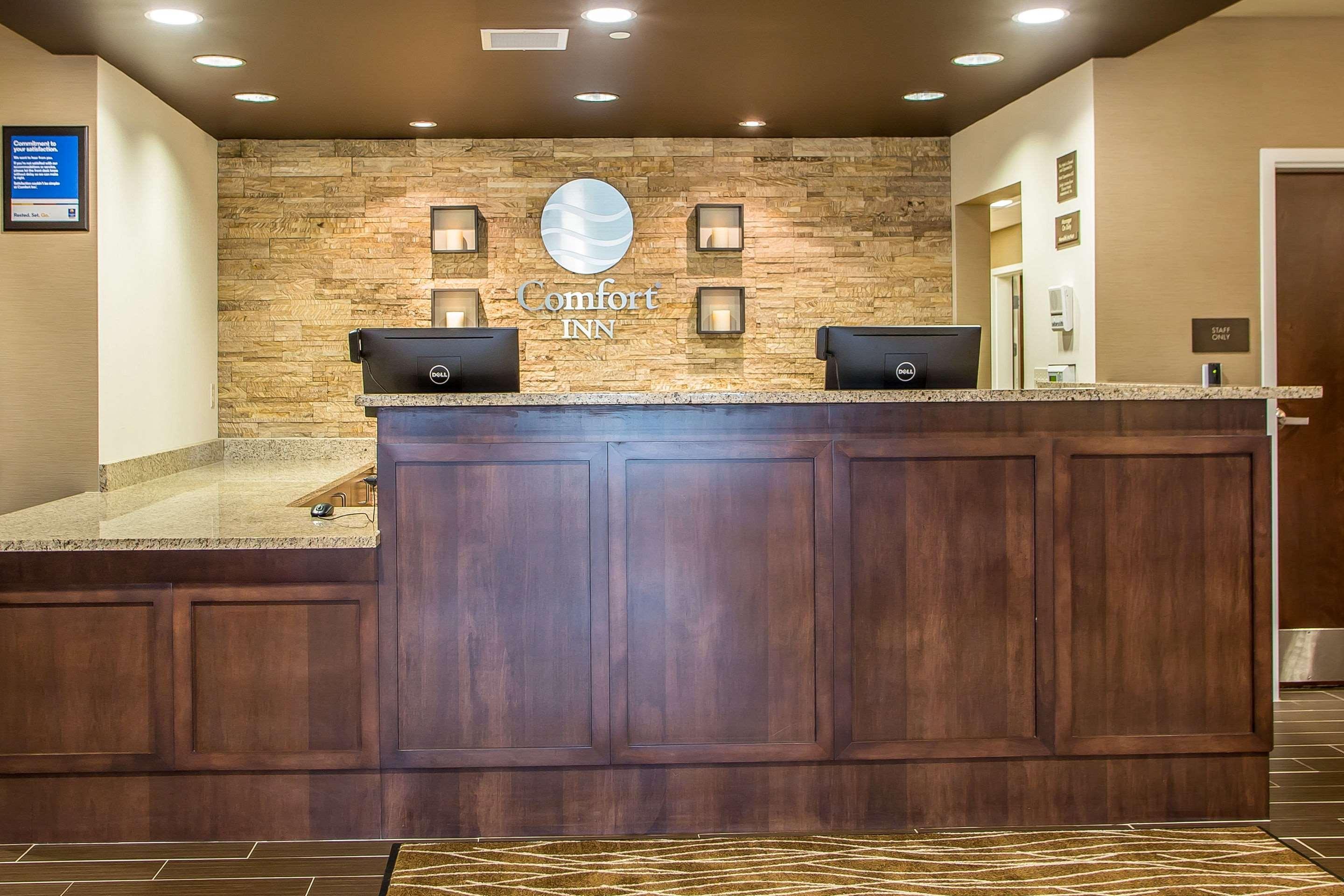 Comfort Inn Pa Turnpike - I-81 Карлайл Екстериор снимка